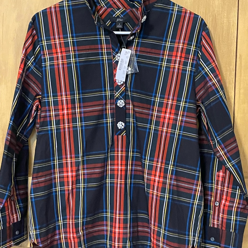 J.Crew plaid diamond button short. Size 4